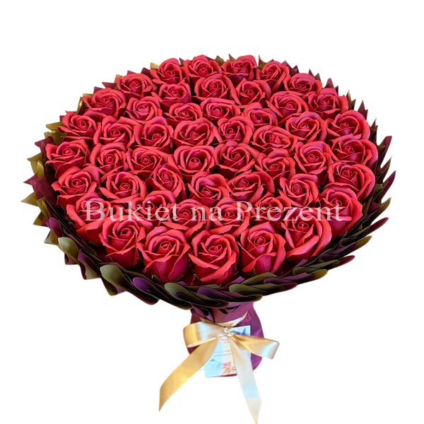 Prezent na 50 Urodziny lub Rocznicę Ślubu, Imeniny, Ślub, Wesele. Bukiet mydlany kwiaty mydlane r&oacute;że 50 szt.