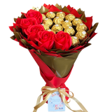 Słodki bukiet czerwony i złoty z Ferrero Rocher i 5 mydlanych r&oacute;ż (średnica 20 cm)