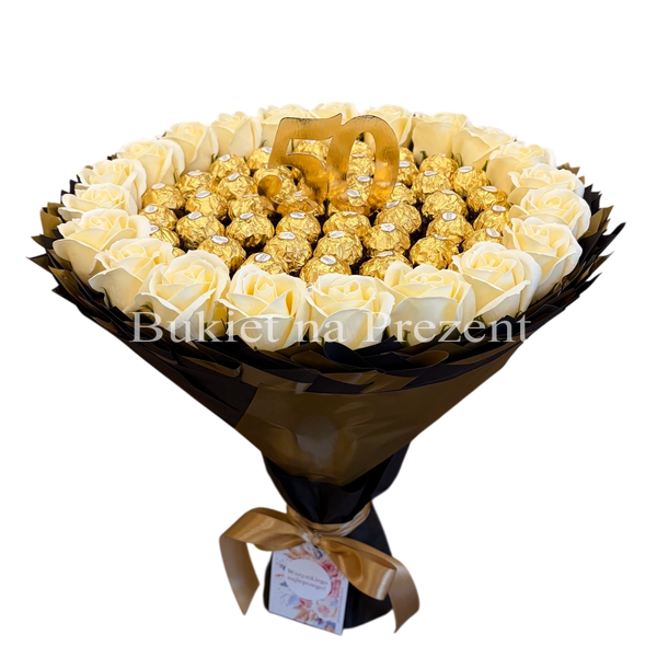 Prezent na 50 Urodziny lub Rocznicę Ślubu, Imeniny, Ślub, Wesele. Słodki bukiet Ferrero Rocher i r&oacute;że mydlane.