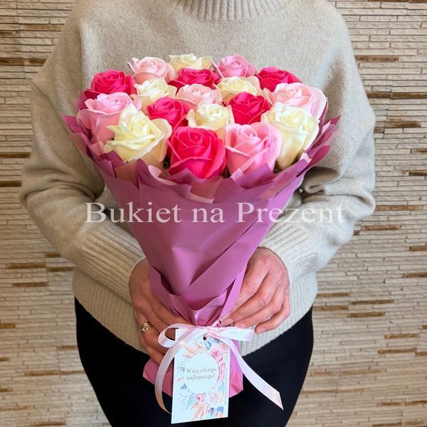 Bukiet mydlany kwiaty mydlane r&oacute;że (18 szt). Prezent na 18 urodziny