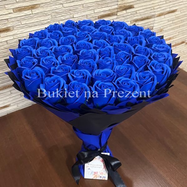 Prezent na 50 Urodziny. Bukiet mydlany kwiaty mydlane r&oacute;że 50 szt.