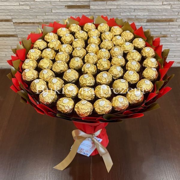 Подарок на 60-летие сладкий букет из конфет Ferrero Rocher (60 конфет) bgs054 (60 szt / f30) czerwony i złoty фото