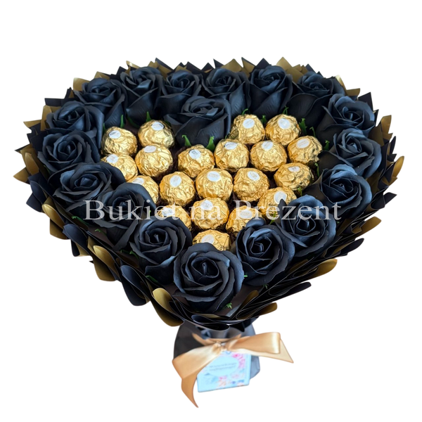 Prezent na 18 20 Urodziny lub Rocznicę Ślubu, Imeniny, Ślub, Wesele. Słodki bukiet w kształcie serca CZARNY I ZŁOTY z cukierkami Ferrero Rocher i 18 szt mydlanych r&oacute;ż.