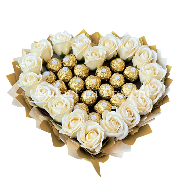 Prezent na 18 20 Urodziny lub Rocznicę Ślubu, Imeniny, Ślub, Wesele. Słodki bukiet w kształcie serca BEŻOWY I ZŁOTY z cukierkami Ferrero Rocher i 18 szt mydlanych r&oacute;ż.