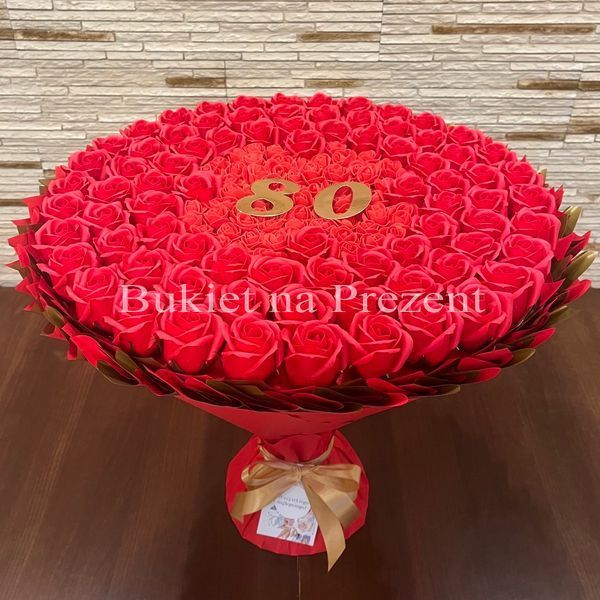 Prezent na 80 Urodziny lub Rocznicę Ślubu, Ślub, Wesele. Bukiet mydlany kwiaty mydlane r&oacute;że 80 szt. Dla Mamy Zony Kobiety Babci