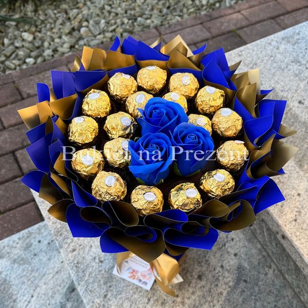 Солодкий букет з Ferrero Rocher 18 шт. та троянд 3шт. Подарунок на 18-річчя, Іменини, Весілля bgs032 niebieski i złoty (3 róże) фото