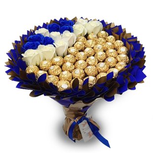 Сладкий съедобный букет сине-золотой с конфетами Ferrero Rocher 40 шт и 15 шт мыльных роз Подарок на 40 лет bgs024 niebieskie i białe róże фото