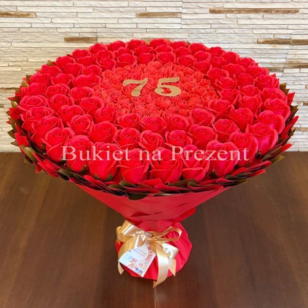 Prezent na 75 Urodziny lub Rocznicę Ślubu, Ślub, Wesele. Bukiet mydlany kwiaty mydlane r&oacute;że 75 szt. Dla Mamy Zony Kobiety Babci