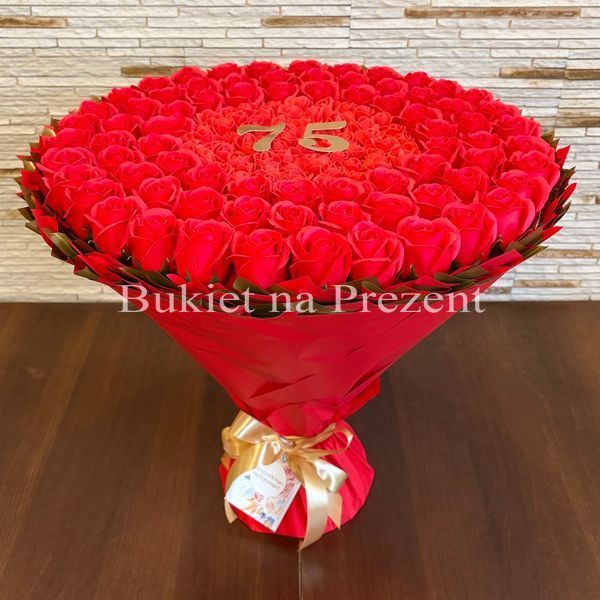 Prezent na 75 Urodziny lub Rocznicę Ślubu, Ślub, Wesele. Bukiet mydlany kwiaty mydlane r&oacute;że 75 szt. Dla Mamy Zony Kobiety Babci