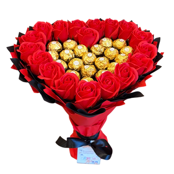 Prezent na 18 20 Urodziny lub Rocznicę Ślubu, Imeniny, Ślub, Wesele. Słodki bukiet w kształcie serca CZERWONY I CZARNY z cukierkami Ferrero Rocher i 18 szt mydlanych r&oacute;ż.