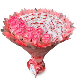 Сладкий съедобный букет розово-персиковый с конфетами Raffaello и 11 мыльных роз (диаметр 30 см) bgs012 różowo-brzoskwiniowy Old 22 фото