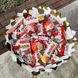 Słodki bukiet biały i złoty na urodziny ze slodyczy Kinder. Prezent Komunia (średnica 30 cm). Komunia