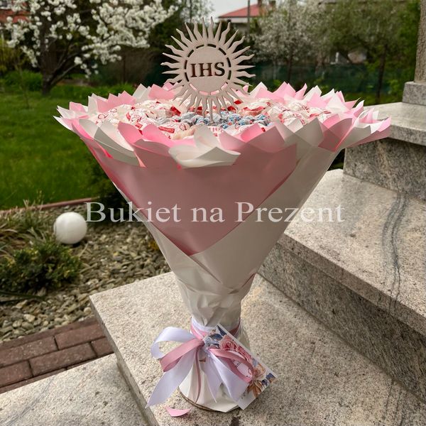 Słodki bukiet biały i różowy dla dziecka na Komunię Świętą. Prezent. Komunia