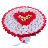 Słodki DUŻY MEGA BUKIET na prezent z cukierkami Raffaello, Ferrero Rocher i r&oacute;żami mydlanymi w kształcie serca (Średnica 50 cm)