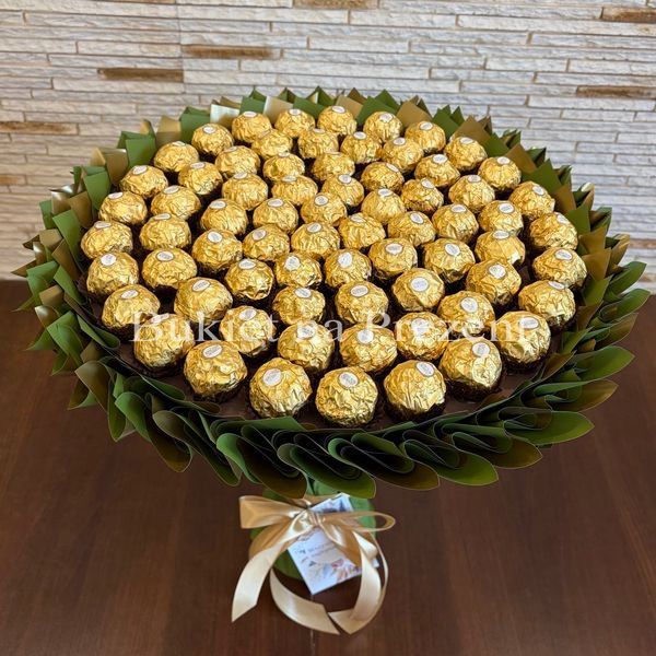 Подарок на 70-летие сладкий букет из конфет Ferrero Rocher (70 конфет) bgs047 zielony i złoty F33 70ferr  фото