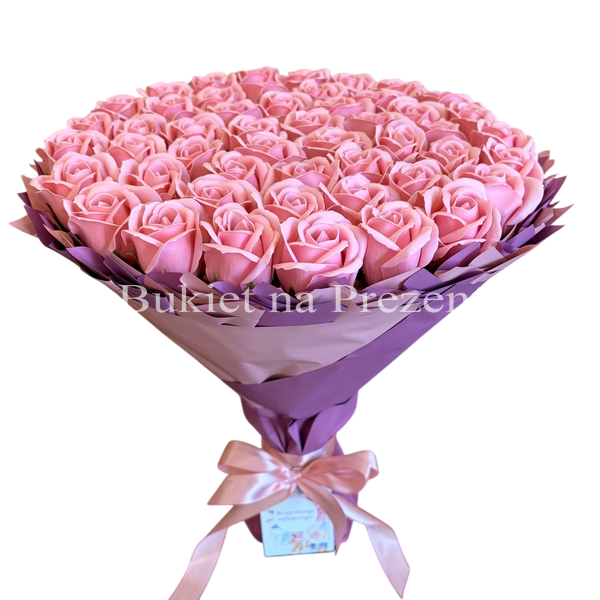 Подарок на 50 лет. Букет из мыльных роз 50 шт. bg005 r&oacute;że Puder=Dark Pink f33 фото