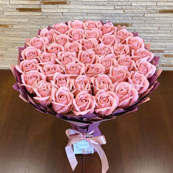 Подарунок на 40 років. Букет із мильних троянд 40 шт. bg004 r&oacute;że Puder=Dark Pink f29 фото