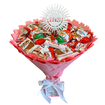 Słodki bukiet r&oacute;żowy na urodziny ze slodyczy Kinder. Prezent Komunia (średnica 30 cm)