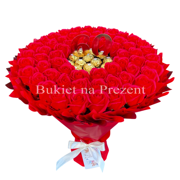 Prezent na 60 Urodziny, Imeniny, Ślub, Rocznicę Ślubu. Słodki bukiet z Ferrero Rocher i r&oacute;ż mydlanych.