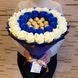 Prezent na 30 Urodziny, Imeniny, Ślub, Rocznicę Ślubu. Słodki bukiet Ferrero Rocher i r&oacute;że granatowe i białe.